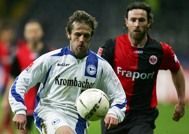 刻表现出令 刻表现出令