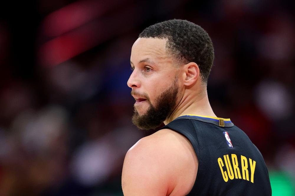 役中扮演决 役中扮演决