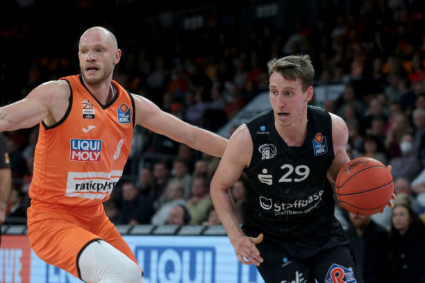 在比赛中尤 在比赛中尤